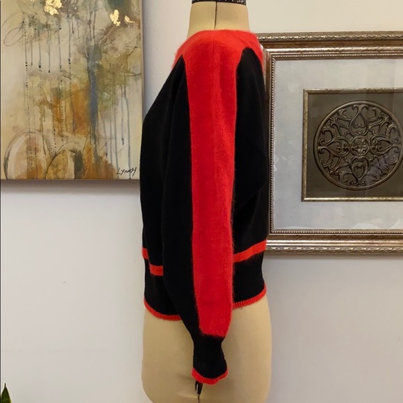 Neiman Marcus Long Sleeve Sweater - Picture 2 of 7